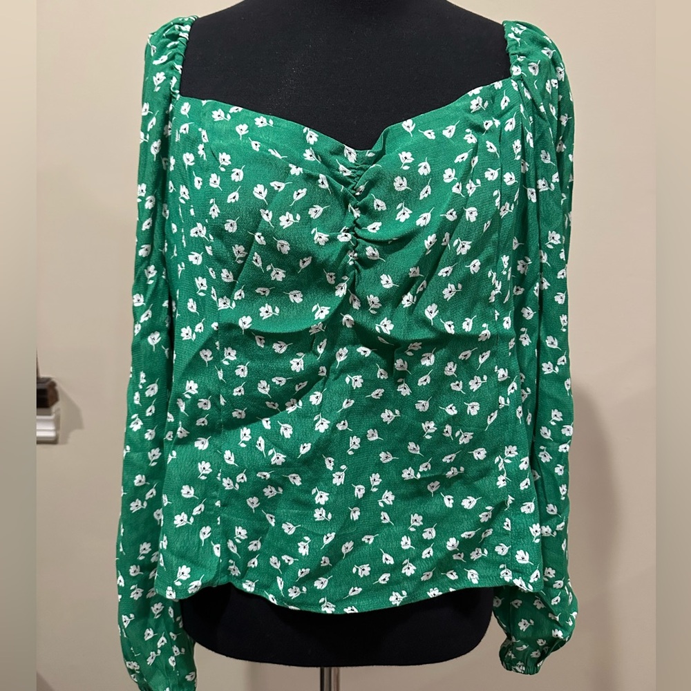 H&M Green Ruched Long Sleeve Blouse